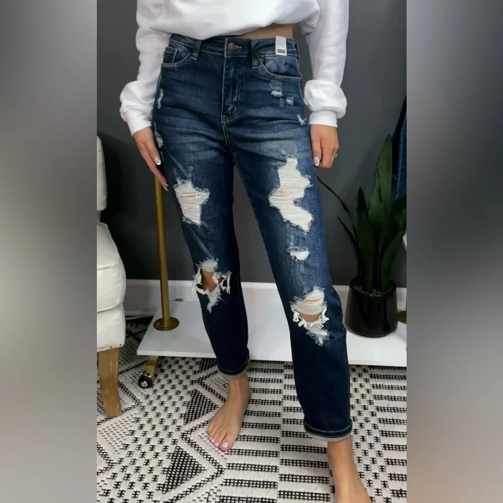 Judy Blue High-Waist Destroyed Cuff Boyfriend Fit Jeans - Size 5/27, Like New - Picture 7 of 10